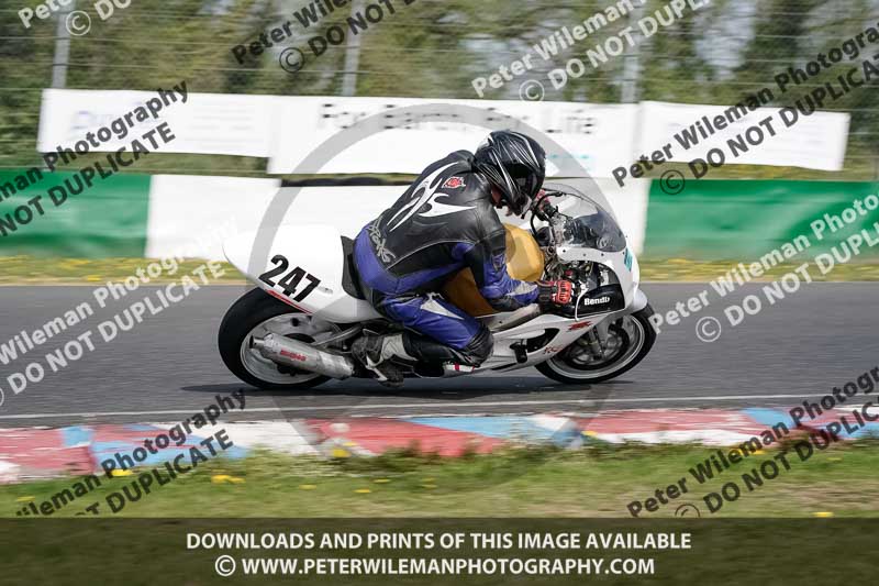 enduro digital images;event digital images;eventdigitalimages;mallory park;mallory park photographs;mallory park trackday;mallory park trackday photographs;no limits trackdays;peter wileman photography;racing digital images;trackday digital images;trackday photos